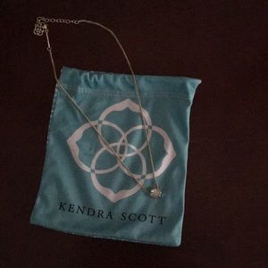 Kendra Scott necklace